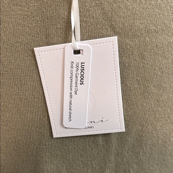 Sioni Green Boxy Ruffled Sweatshirt - Picture 5 of 6